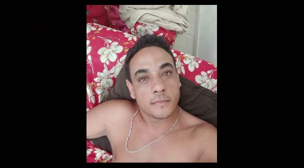 Homem é morto a tiros na presença da filha de 12 anos que também ficou ferida