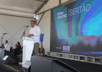 Coité III – Governador em exercício Geraldo Júnior participou do lançamento da nova fase da ABRAVE e lançamento da pedra fundamental do Cimatec Sertão