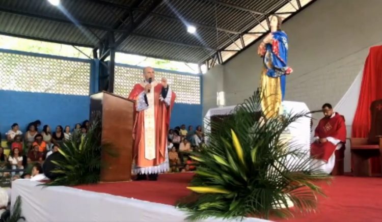 Comunidade católica coiteense participa de Procissão e Missa de Ramos. Atos marcam à abertura da Semana Santa