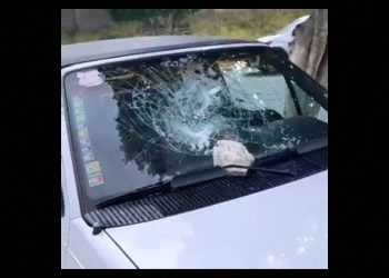 Jornalista tem carro vandalizado a pedradas em Riachão do Jacuípe