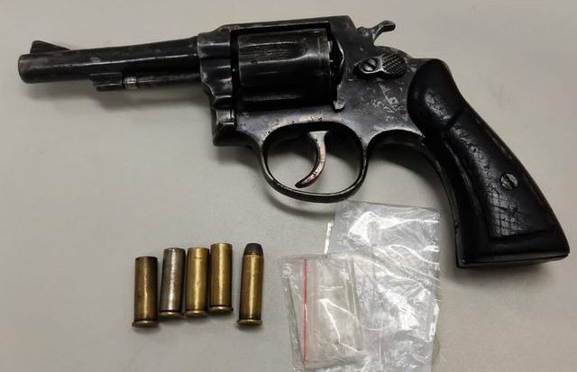 Homem morre em confronto com a PM dentro de cemitério