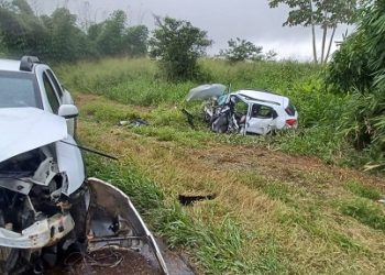 Acidente grave na BR-324 resulta em duas mortes e quatro pessoas feridas