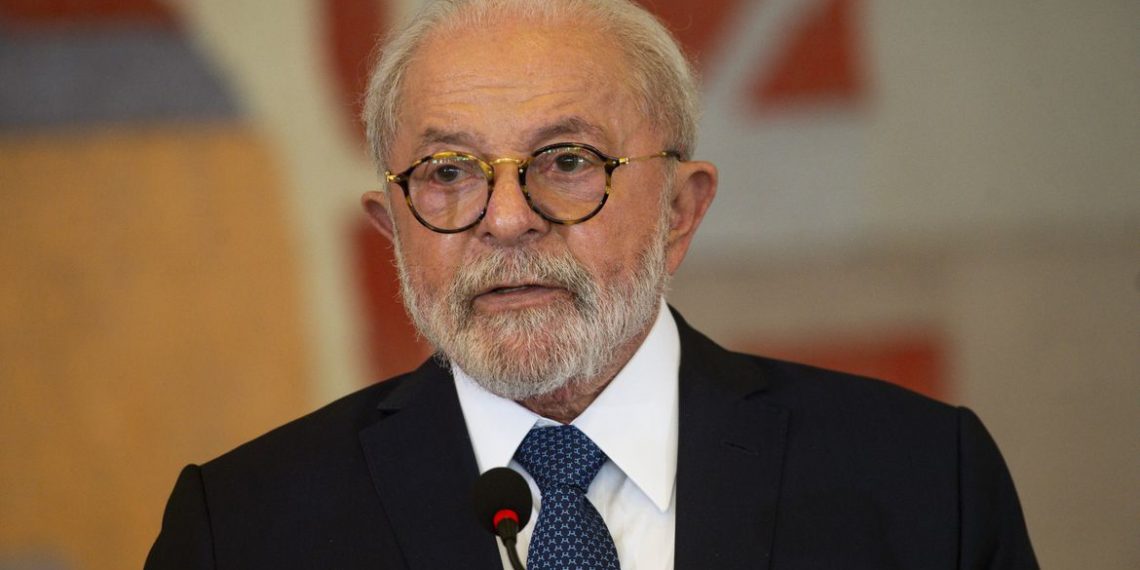 Lula recusa convite de Putin para ir a fórum econômico