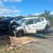 Motoristas de VW Nivus e Fiat Strada ficam feridos em colisão frontal na BR 324