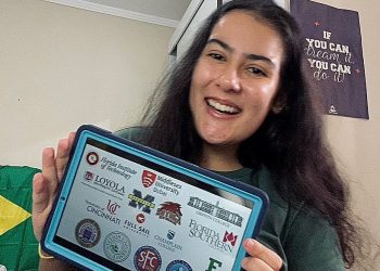 Jovem de Serrinha é aceita em 15 universidades estrangeiras