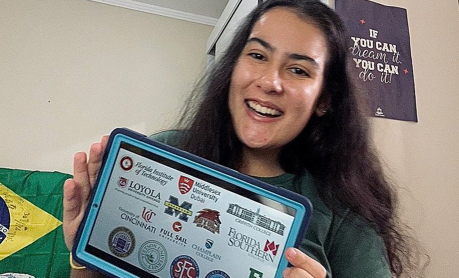 Jovem de Serrinha é aceita em 15 universidades estrangeiras