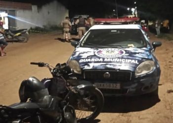 Homem é morto a tiros quando colocava carro em garagem