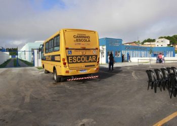 Governador entrega novo Colégio Estadual de Tempo Integral em Aramari. (Atualizada)