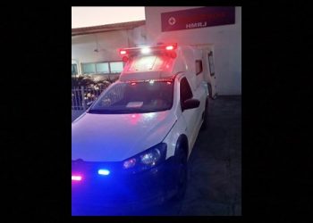 Homem sofre fratura exposta de tíbia e fíbula em colisão envolvendo duas motocicletas