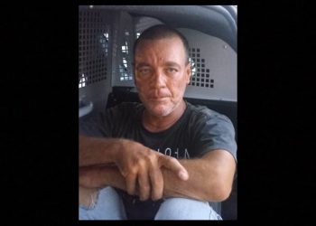 Autor de feminicídio em São Domingos se apresenta na 15ª Coorpin em Serrinha