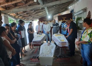 Sepultados na zona rural de Feira de Santana os corpos das três vítimas de acidente na BR 101