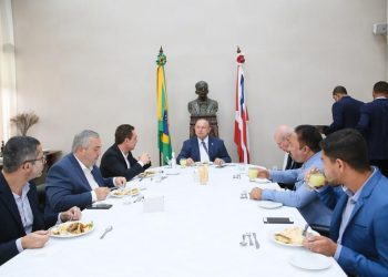 Embasa irá estreitar relações com os 63 deputados da ALBA para atender demandas dos 417 municípios baianos