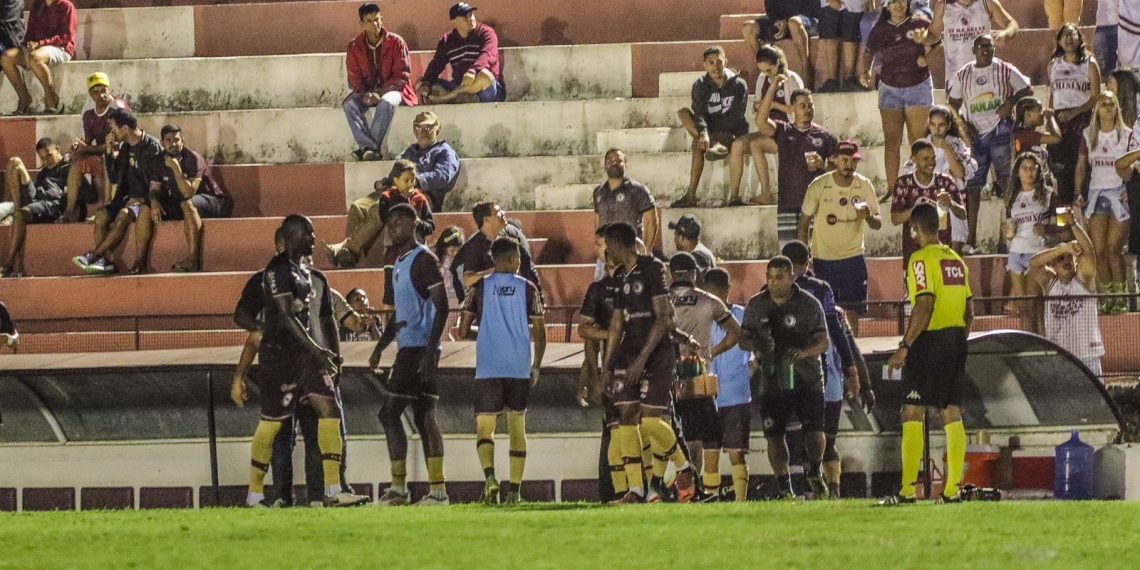 Série D – Jacuipense vence a primeira de goleada em casa e cola no G4