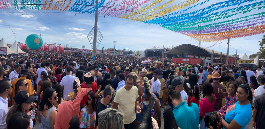 São João de Irecê é encerrado com pagode de Leo Santana e público recorde
