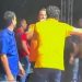 Prefeito sobe em palco aparentemente embriagado durante show de São João: “Arregaça”