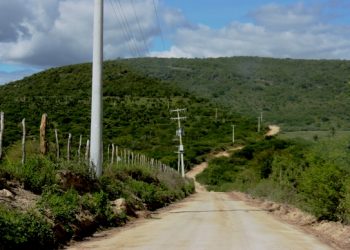 Asfalto da BA 381 entre Cansanção/Quijingue, sonho próximo de tornar realidade.Conheça o trecho