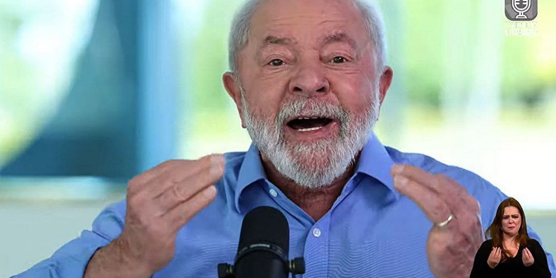 Lula diz que juros do empréstimo consignado causam indignação