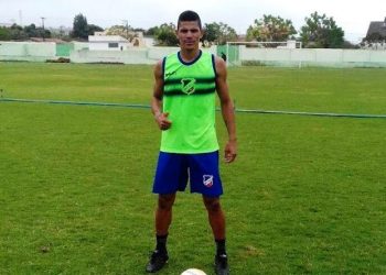 Morre Matheus ex-zagueiro da seleção de Mairi