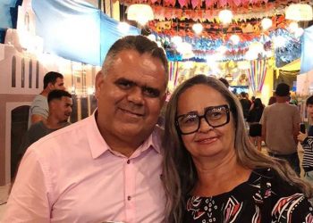 Blogueiro e esposa se envolvem em grave acidente na BR 324