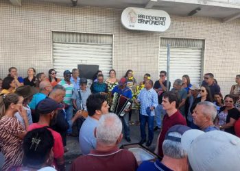 Coité – Sepultamento de Pedro Sanfoneiro é marcado pelo som da sanfona, triângulo e zabumba