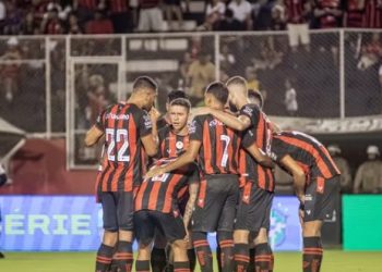 Série B – Vitória perde para o Criciúma no Barradão e deixa a liderança
