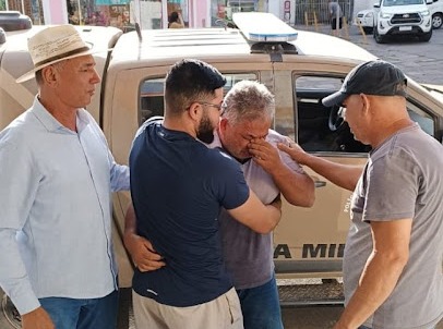 Empresário sequestrado em Ourolândia se emociona ao reencontrar a família