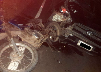 Novo acidente na região do sisal deixa 2 mortos na BA 120. Vítimas estavam numa moto atingida por um carro dirigido por médico