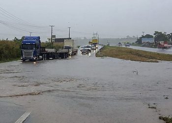 Pernambuco decreta emergência em 12 municípios por causa das chuvas