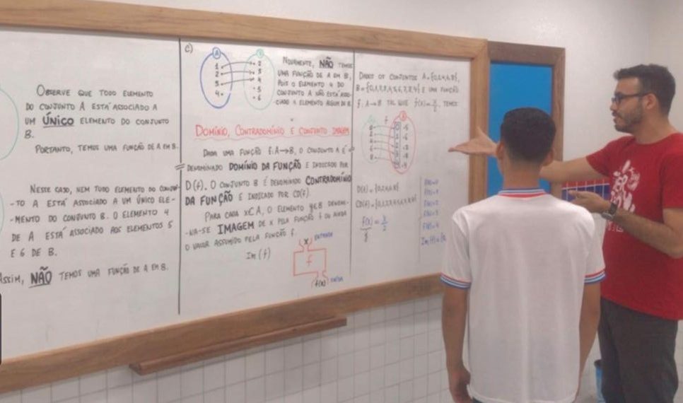 Quatro meses para o ENEM: professores da rede estadual de ensino dão dicas de como se preparar para as provas