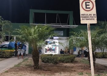 Homem sem vida é deixado no chão da UPA de Jacobina