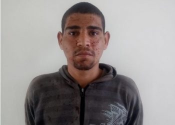 Requintes de Crueldade: homem é assassinado à golpes de facão
