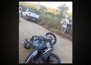 Mulher morre após se envolver em acidente e parar embaixo de carro