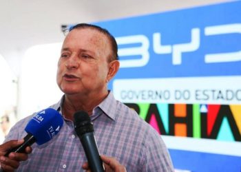 “Isenção de IPVA para carros elétricos será aprovada pela Assembleia”, diz Adolfo Menezes em evento de anúncio da chinesa BYD