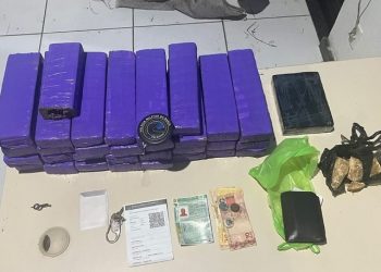 Homem é detido com grande quantidade de drogas na BA-052