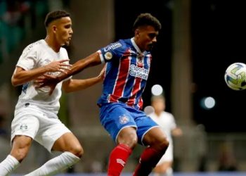 Erros recorrentes da defesa: Bahia perde em casa para o Grêmio com gol no último minuto