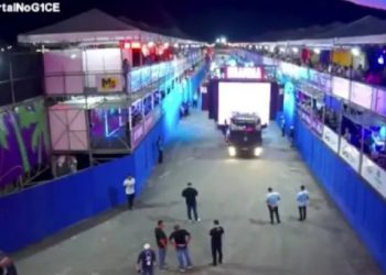 Trio de Luiz Caldas desfila sem público no Fortal e fãs reclamam: “Desvalorização”