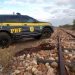 PRF prende dois homens flagrados furtando trilhos de trem