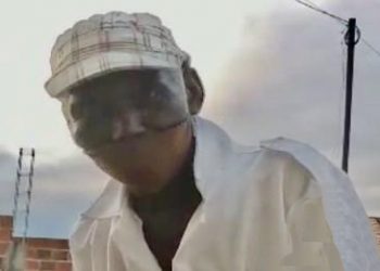 Idoso de 62 anos é encontrado morto em casa com marcas de tiros