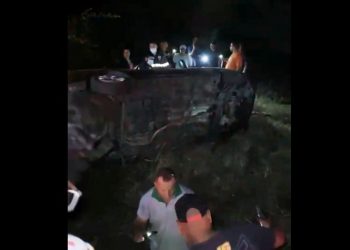 Acidente na BR 116 envolvendo carro da Secretaria de Saúde de Valente e carreta deixa cinco mortos