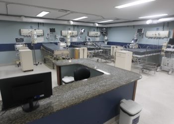 Governo do Estado abre 246 leitos, sendo 70 de UTI, e acelera transferências de pacientes
