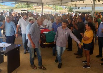América Dourada – Velório e sepultamento do corpo do ex-prefeito Guina acontecem da forma que ele havia pedido a família
