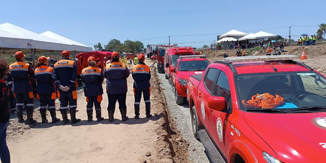 Brigada Anjos Jacuipenses participa de treinamento durante o IV CIDEM em Feira de Santana