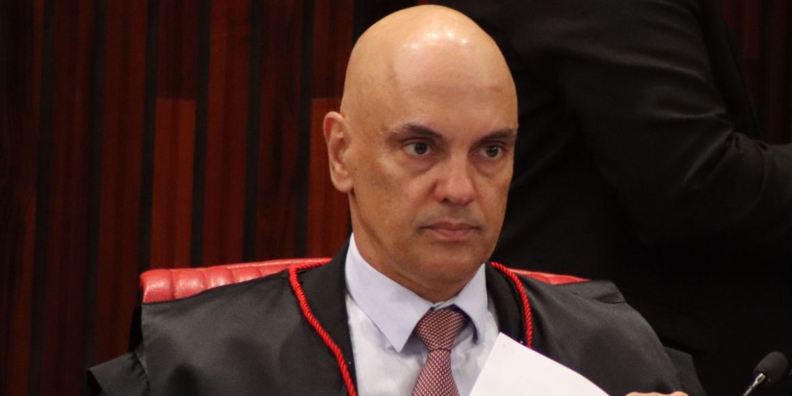 Moraes vota a favor da descriminalização do porte de maconha