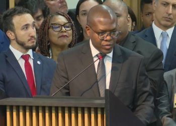 30 mortes em operações da PM: Silvio Almeida aciona Ouvidoria Nacional dos Direitos Humanos para acompanhar investigações