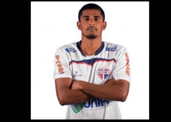 Jogador Deon morre depois de passar mal em treino do Bahia de Feira
