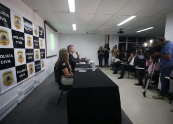 Polícia prende três suspeitos do assassinato de Bernadete Pacífico; quarto é procurado