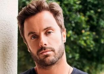 Após passar 27 dias internado, Kayky Brito recebe alta