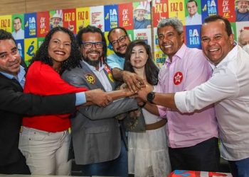 PSOL entrega cargos e deixa governo do PT na Bahia