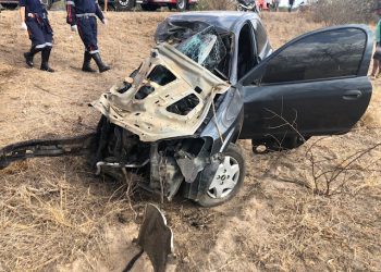 Motorista de Corsa morre em colisão com caçamba na BA 131