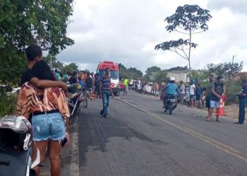 Uma pessoa morre e 11 ficam feridas em capotamento de Fiat Strada na BA 504 (atualizada)